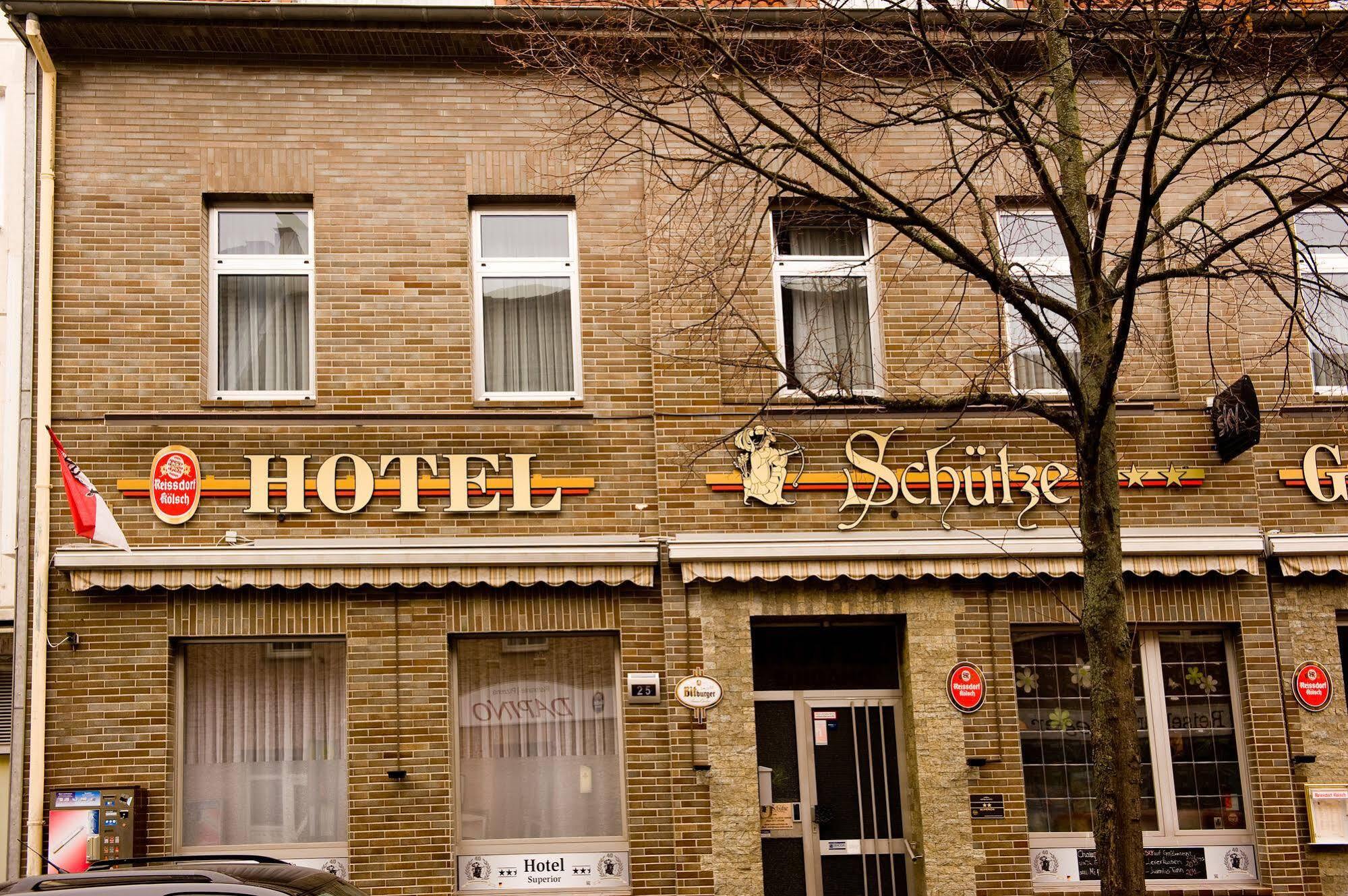 Hotel Schuetze Superior Huerth Bagian luar foto