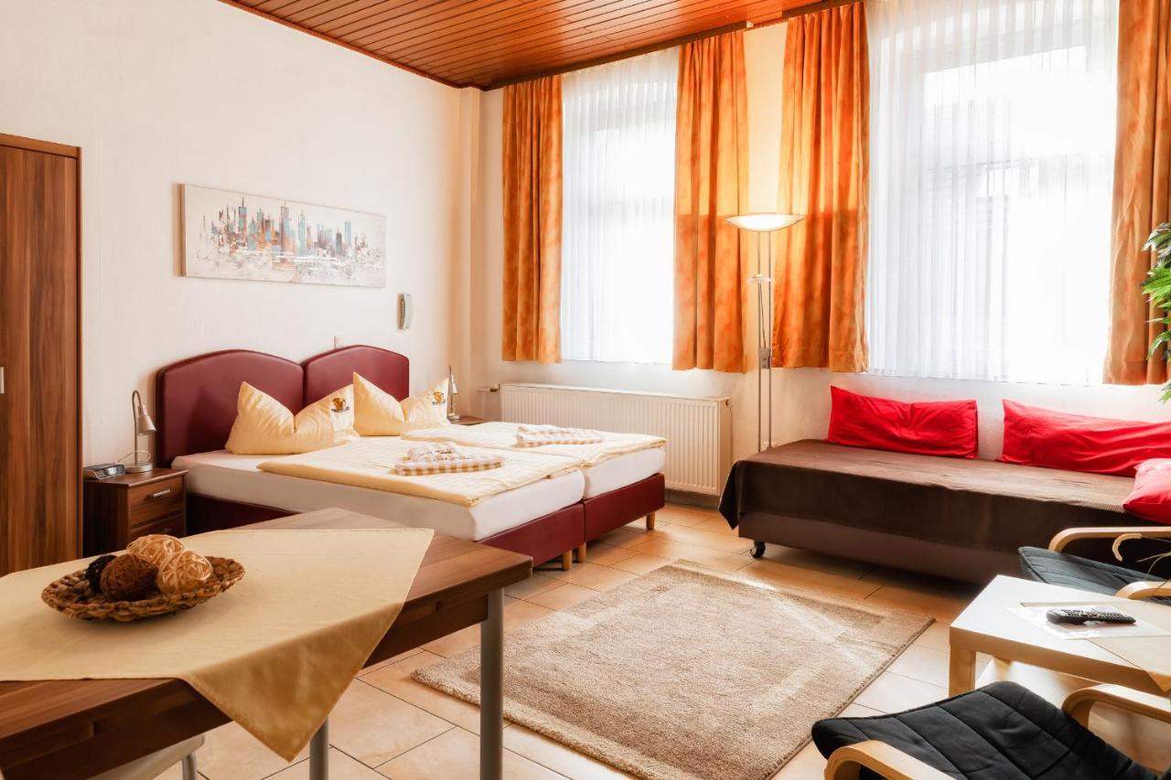 Hotel Schuetze Superior Huerth Bagian luar foto